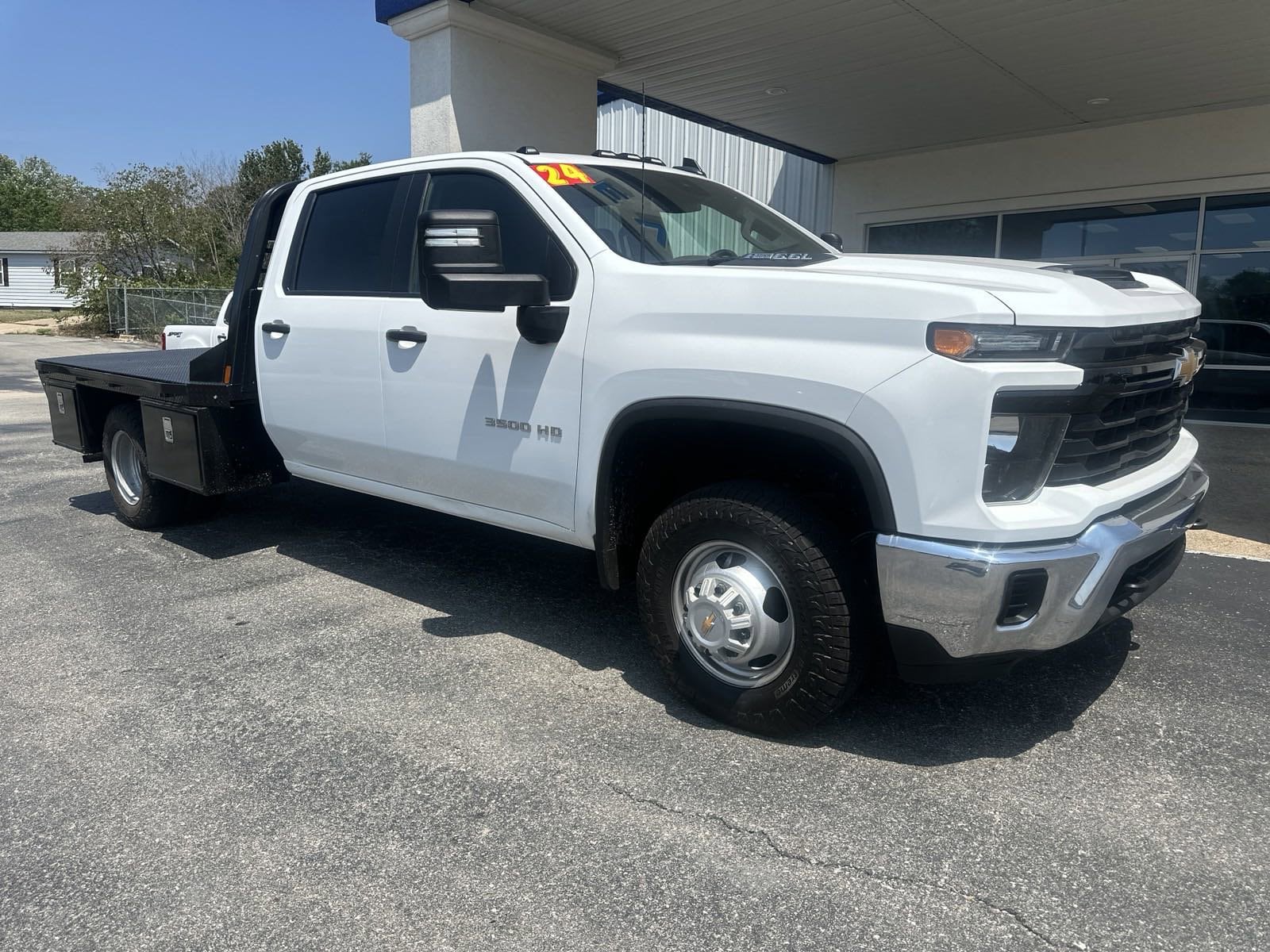 Used 2024 Chevrolet Silverado 3500HD Work Truck with VIN 1GB4YSE7XRF204511 for sale in Atoka, OK