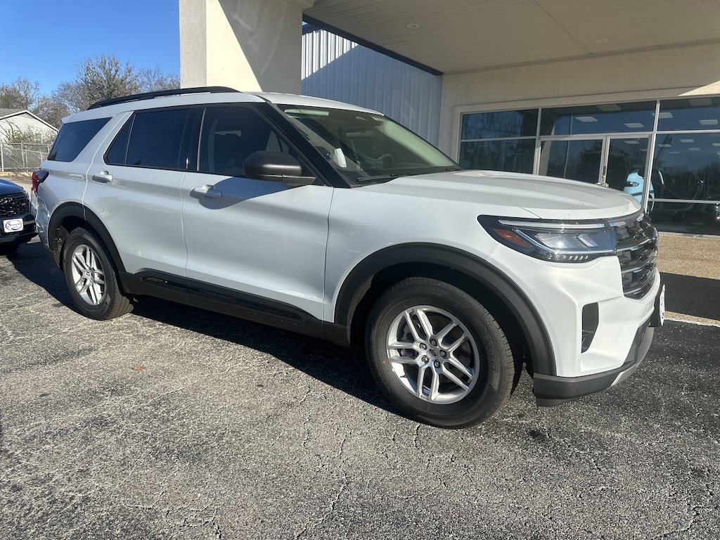 New 2026 Ford Explorer Active SUV