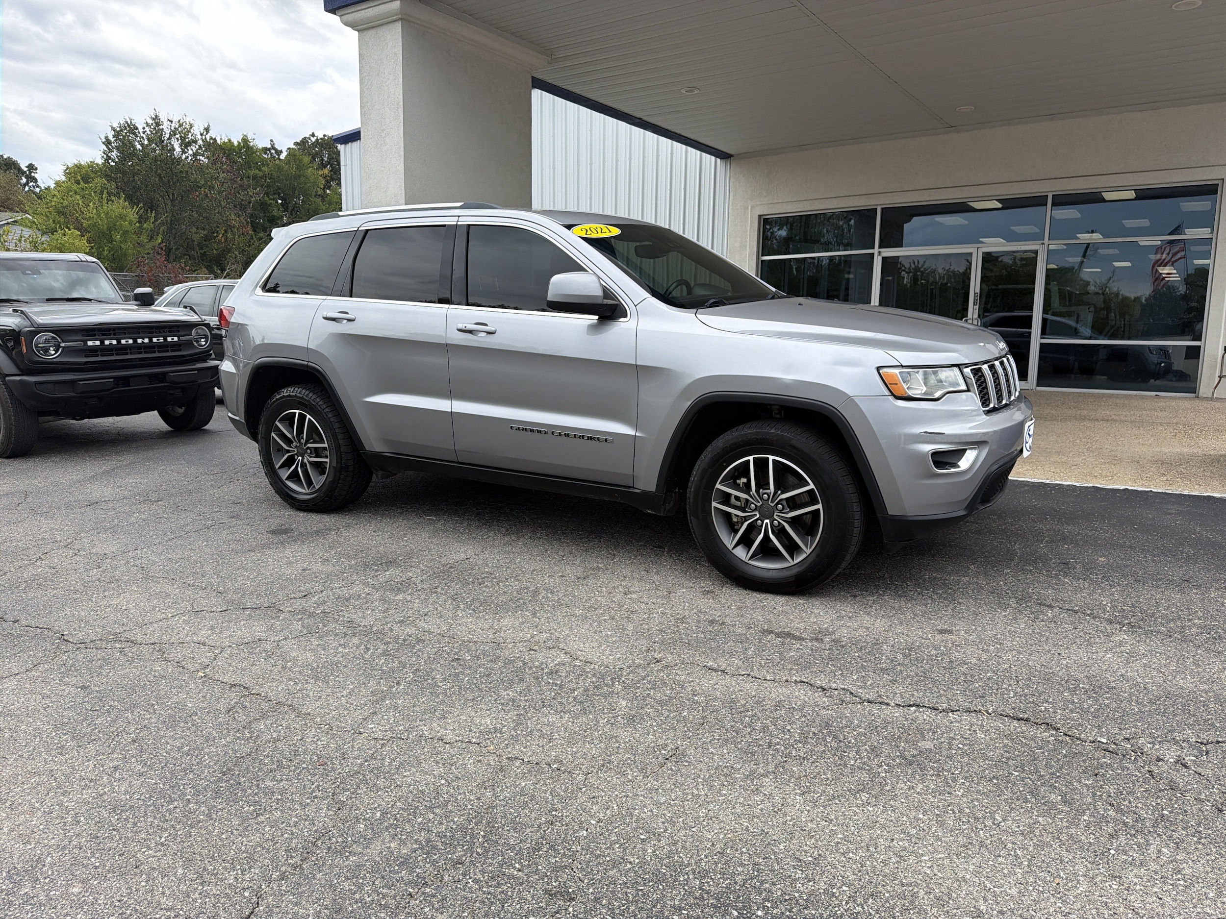 Used 2021 Jeep Grand Cherokee Laredo E with VIN 1C4RJEAG7MC538440 for sale in Atoka, OK