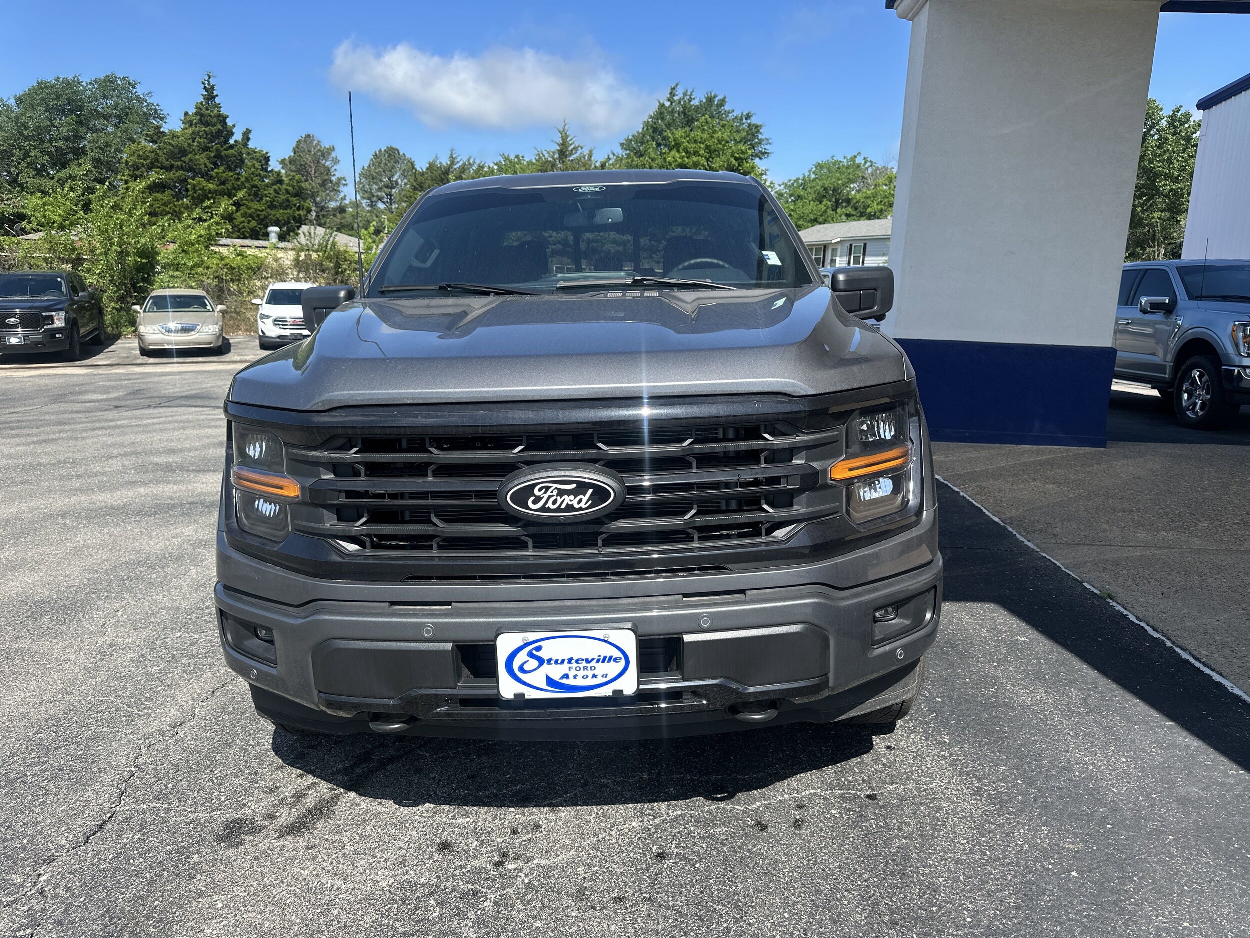 2025 Ford F-150 XLT photo 3