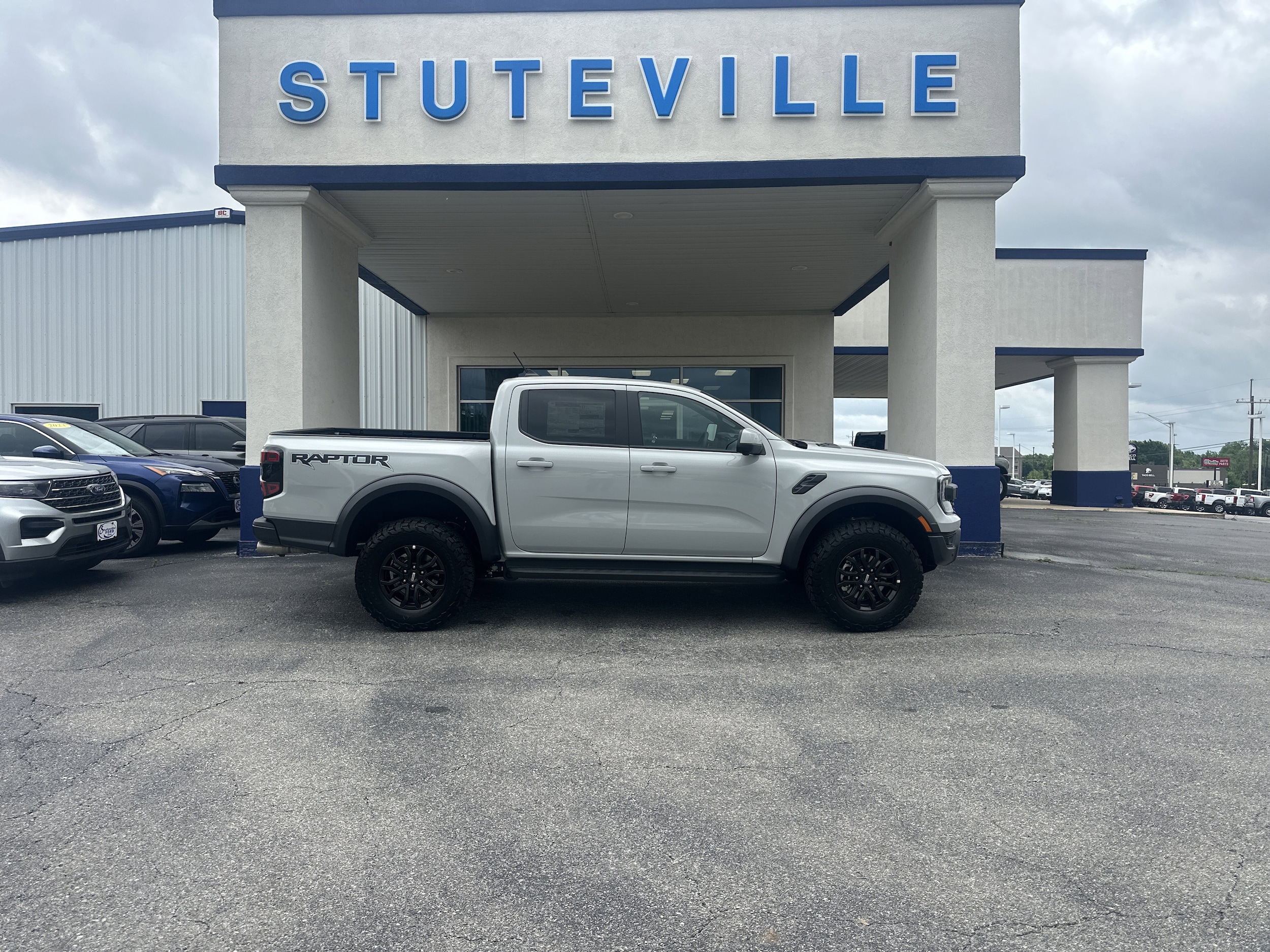 2026 Ford Ranger Raptor 4x4 SuperCrew 5' Box's photo