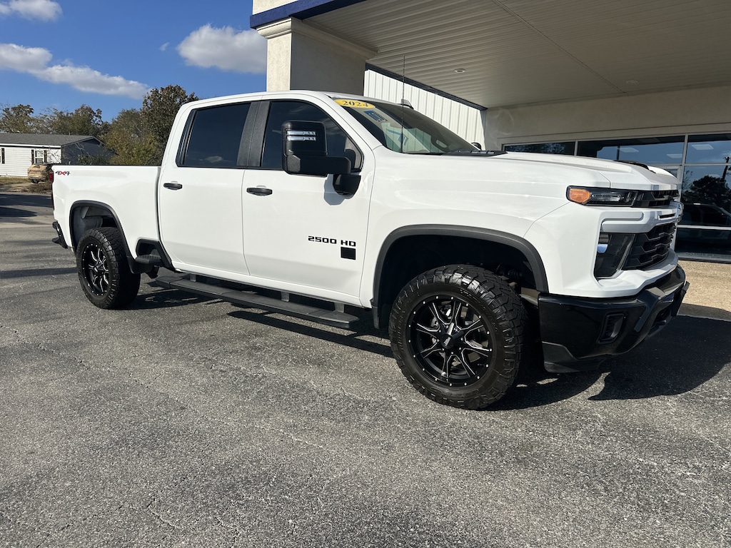 Used 2024 Chevrolet Silverado 2500 HD Custom Truck Crew Cab