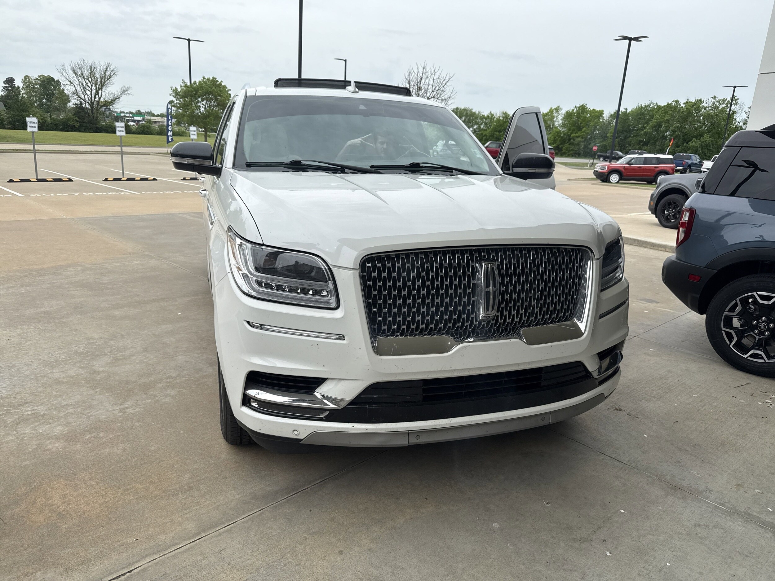 Used 2021 Lincoln Navigator Reserve L with VIN 5LMJJ3LT7MEL02833 for sale in Tahlequah, OK