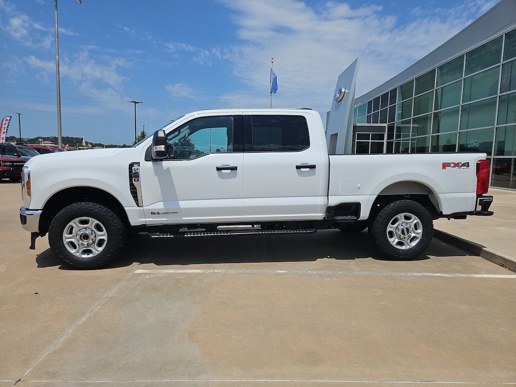 Used 2025 Ford Super Duty F-250 SRW XLT Truck Crew Cab