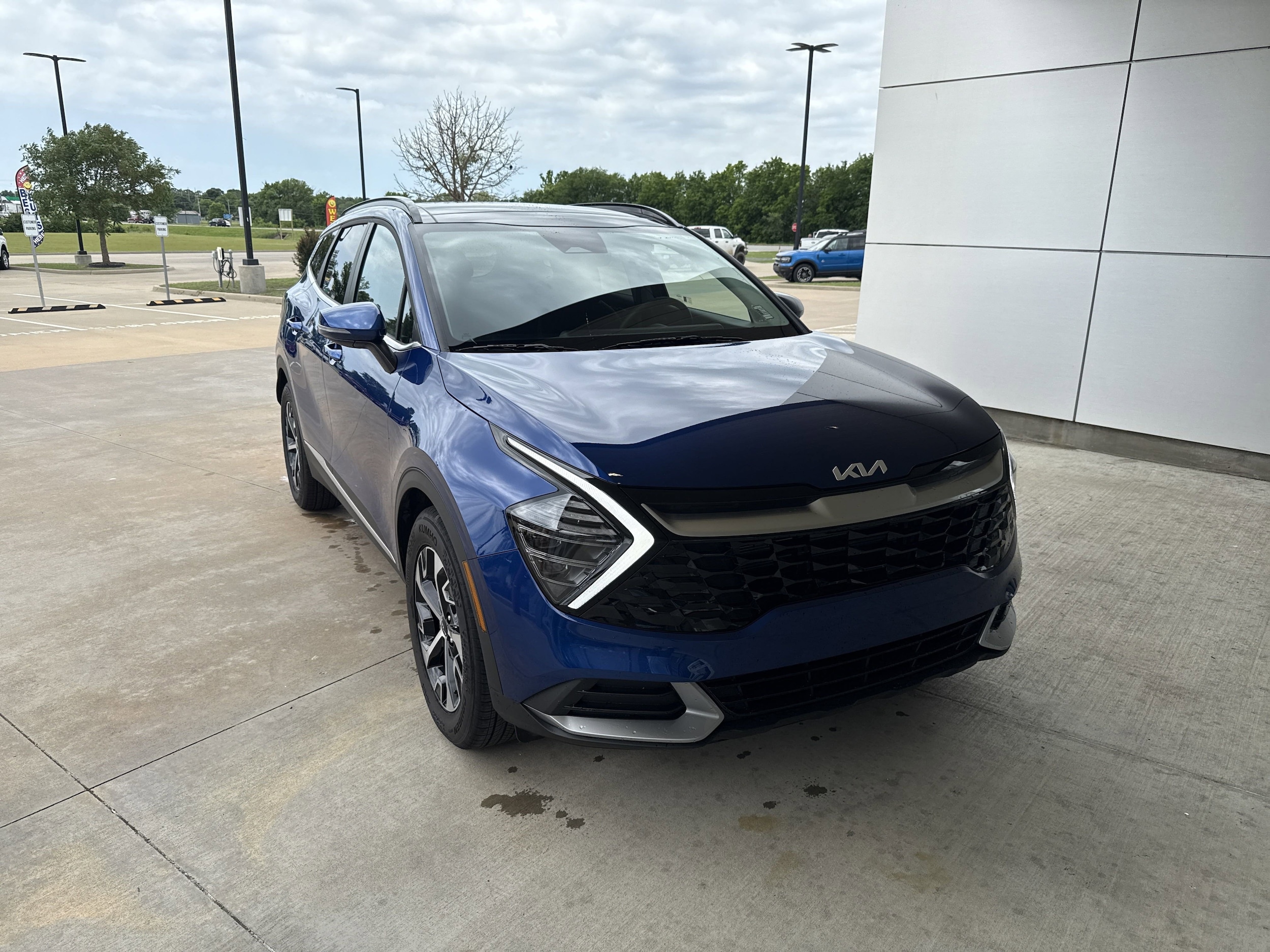 Used 2025 Kia Sportage EX with VIN 5XYK33DF2SG308302 for sale in Tahlequah, OK