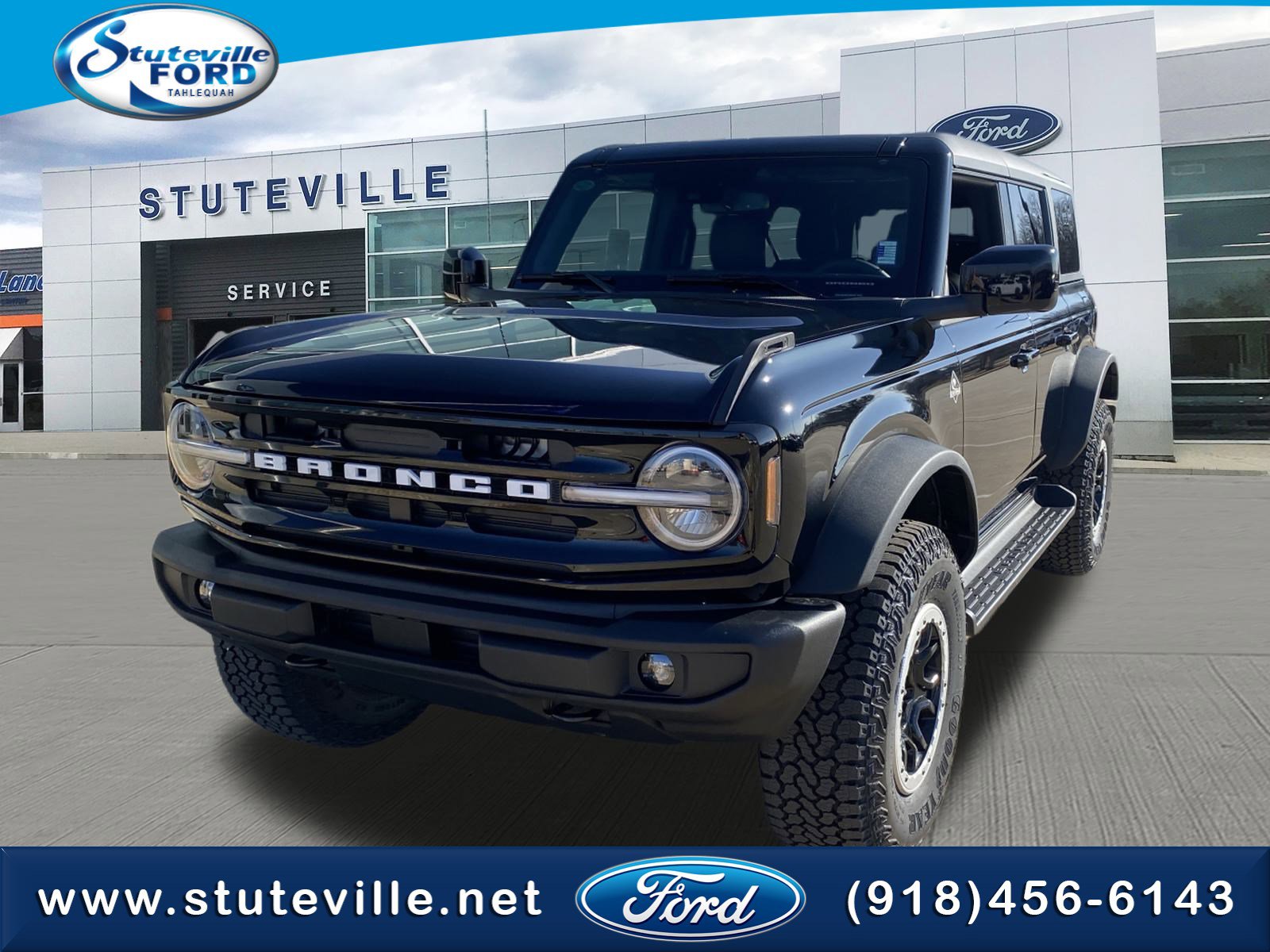 2025 Ford Bronco 4-Door Outer Banks's photo