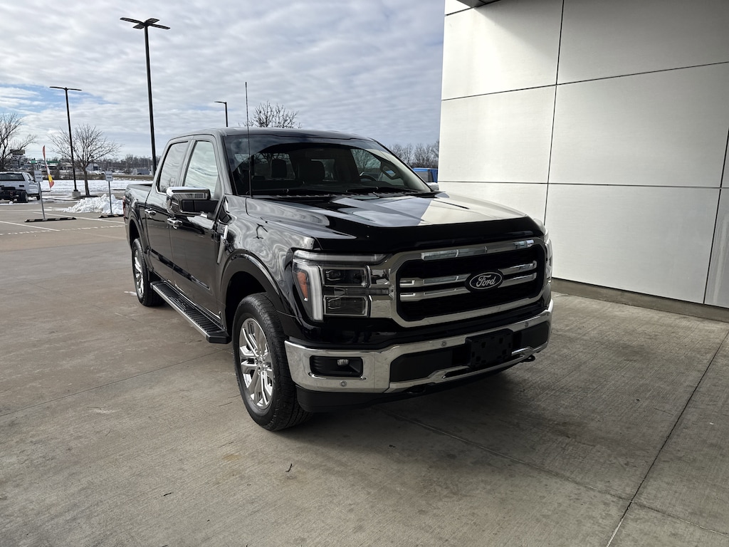 Used 2025 Ford F-150 LARIAT Truck SuperCrew Cab