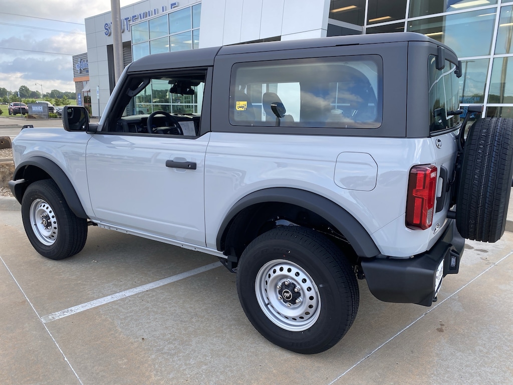 New 2026 Ford Bronco Base SUV