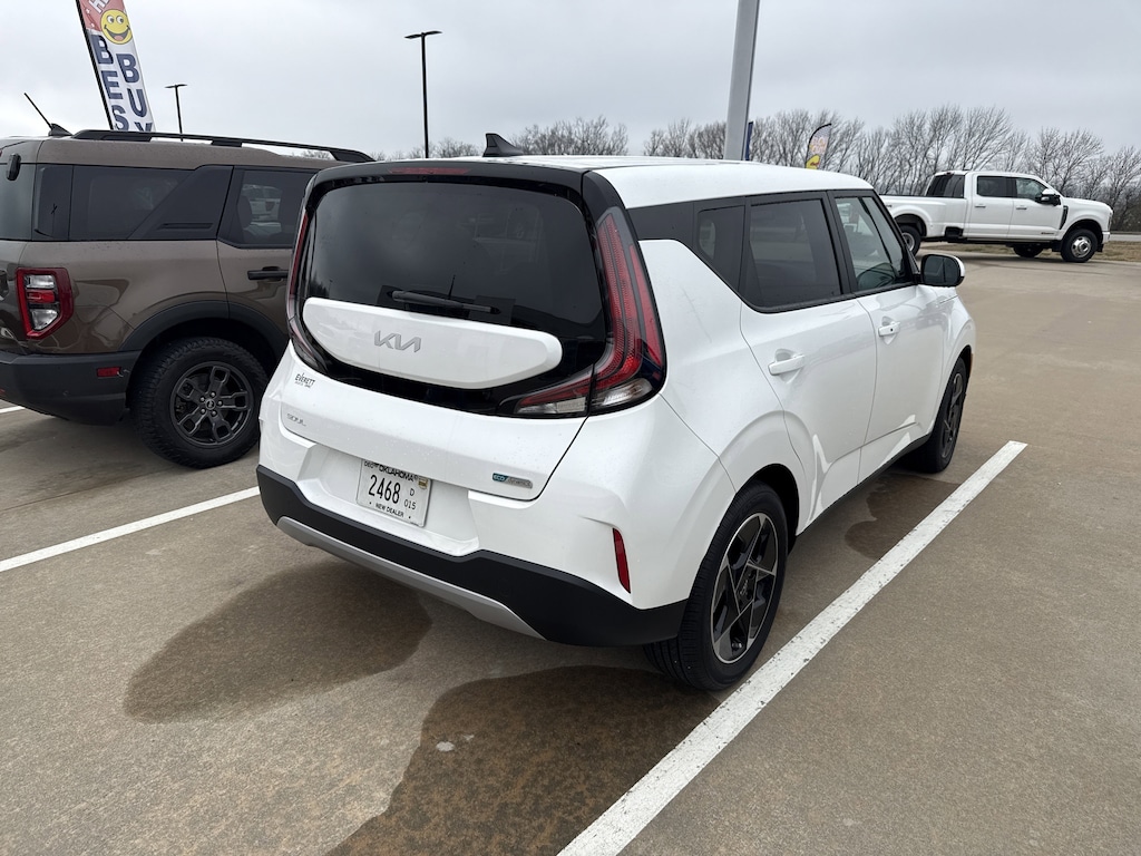 Used 2025 Kia Soul EX Hatchback