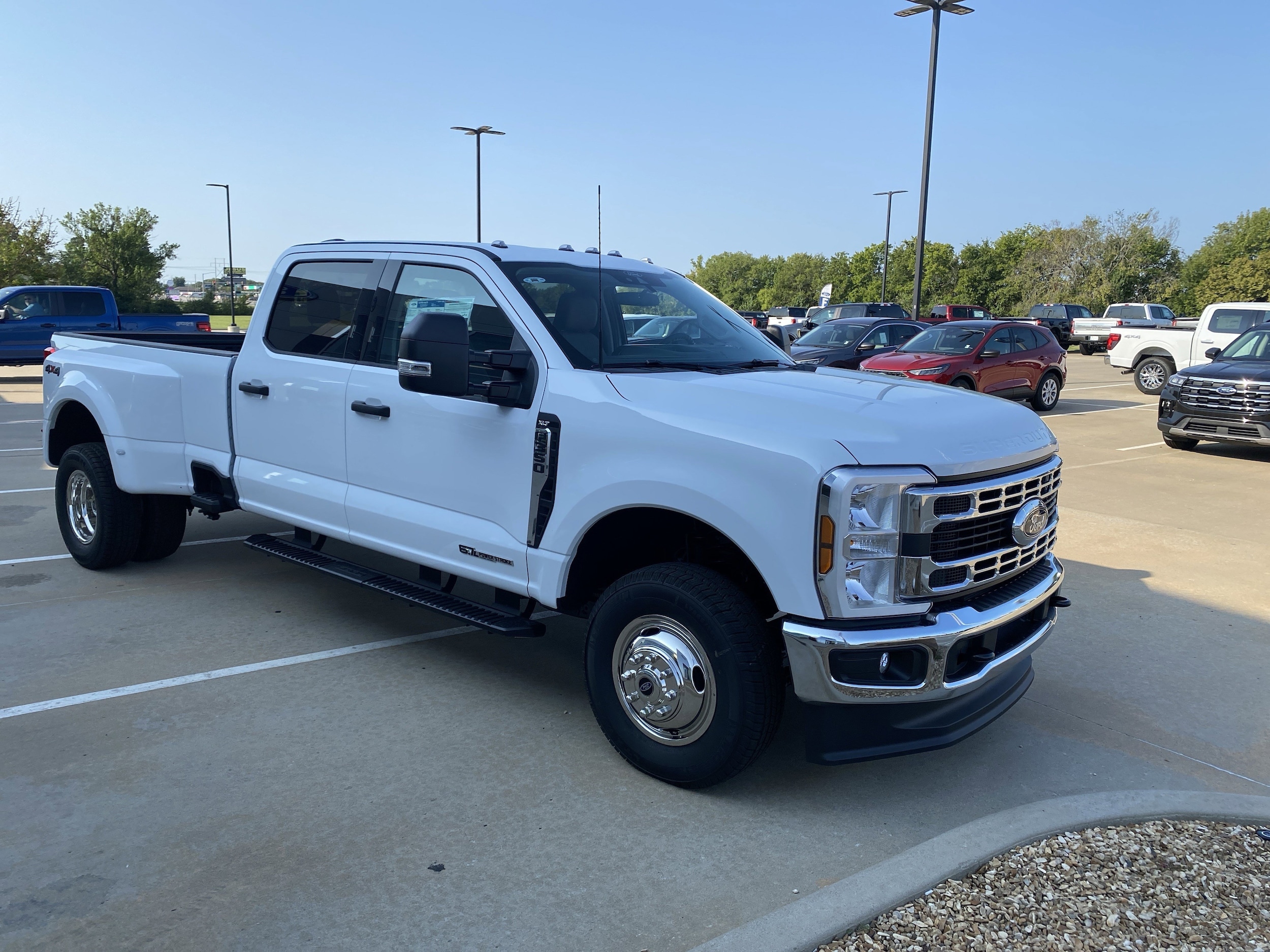 2026 Ford F-350 Super Duty XLT - Photo 11