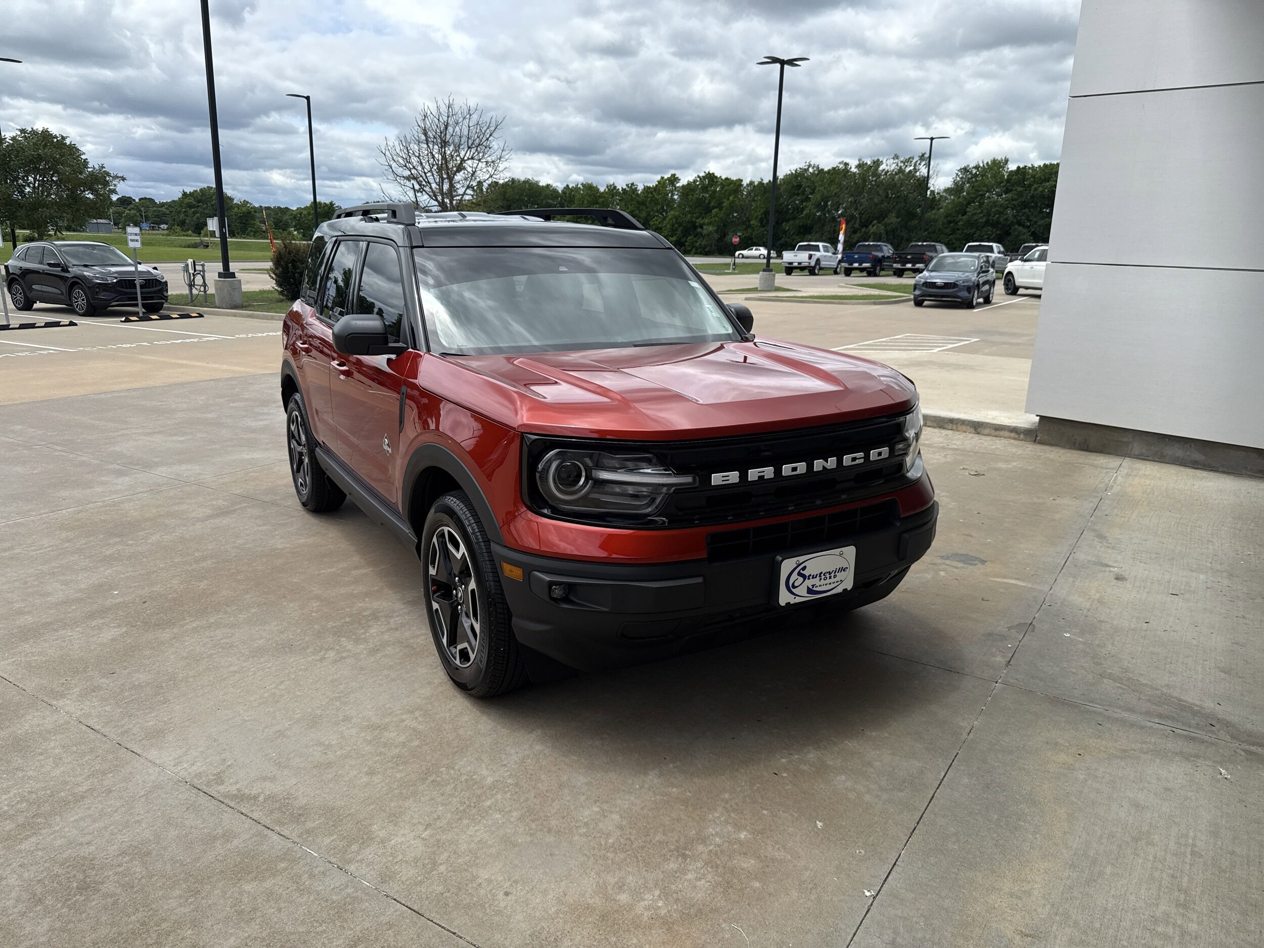 Used 2024 Ford Bronco Sport Outer Banks with VIN 3FMCR9C62RRF57475 for sale in Tahlequah, OK