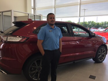 Staff member Ronnie Woolett from ID_61a9c1