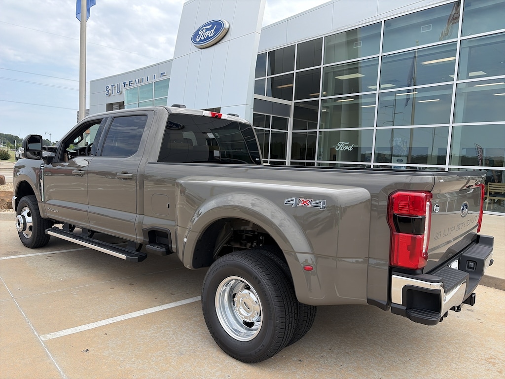 New 2026 Ford Super Duty F-350 DRW F-350® Lariat® Truck Crew Cab