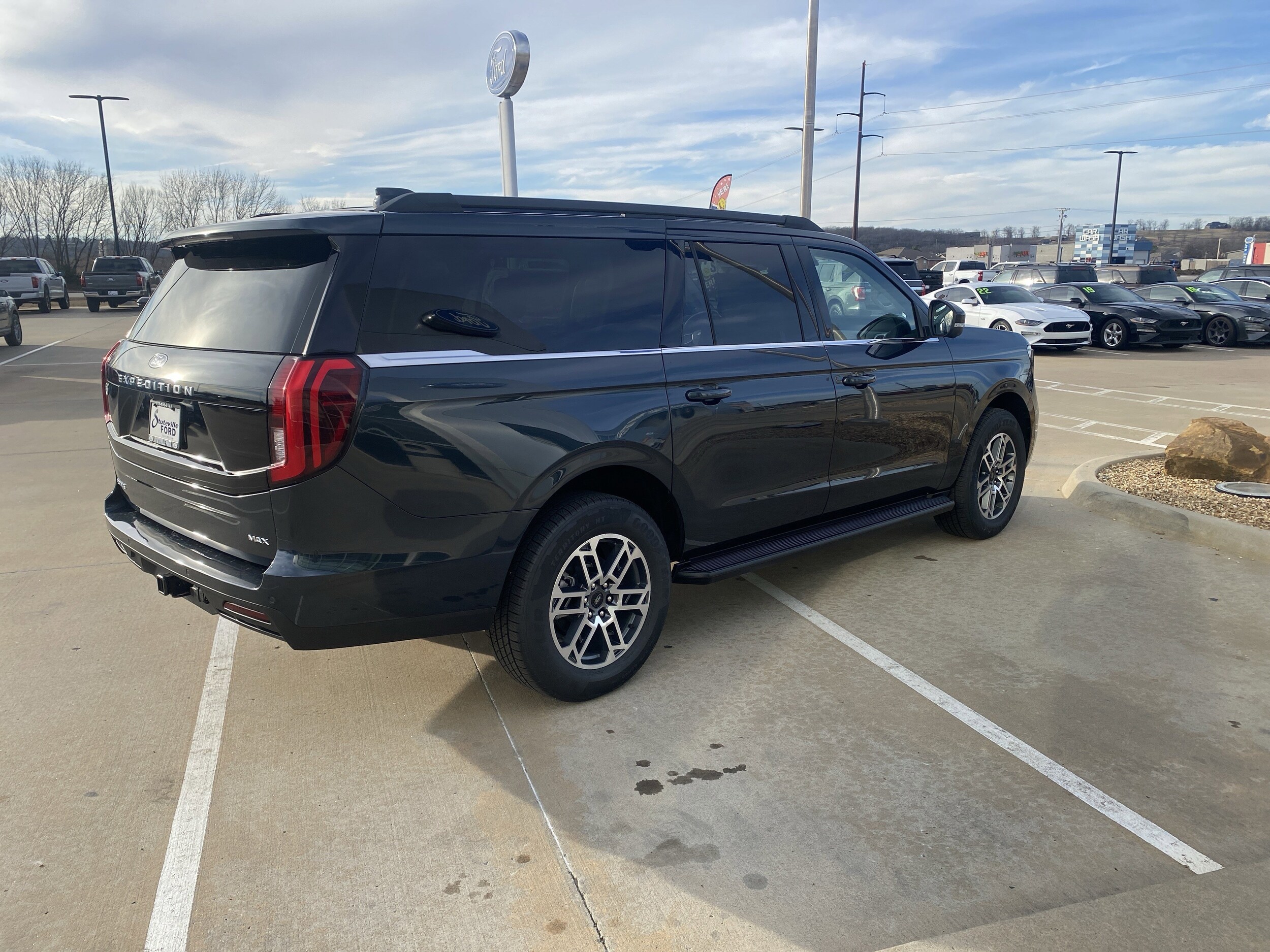 2026 Ford Expedition MAX Active - Photo 6