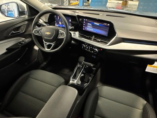 2026 Chevrolet Trax LT - Photo 14