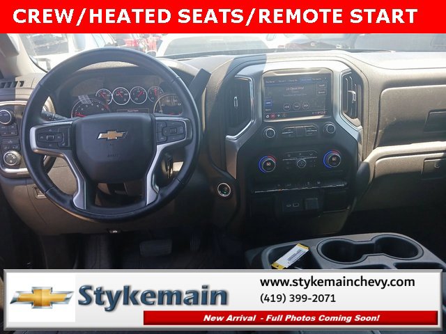 2022 Chevrolet Silverado 1500 LT photo 2