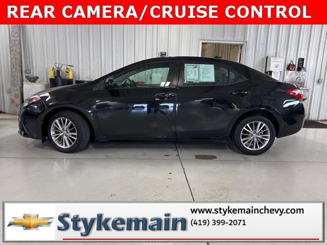 2014 Toyota Corolla LE Plus photo 2