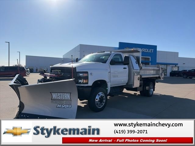 2024 Chevrolet Silverado HD WT 4WD Regular Cab 165" WB's photo