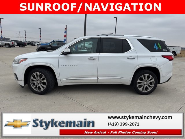 2018 Chevrolet Traverse Premier photo 2