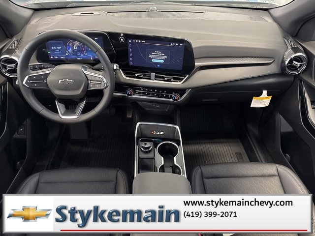 2026 Chevrolet Equinox LT photo 4