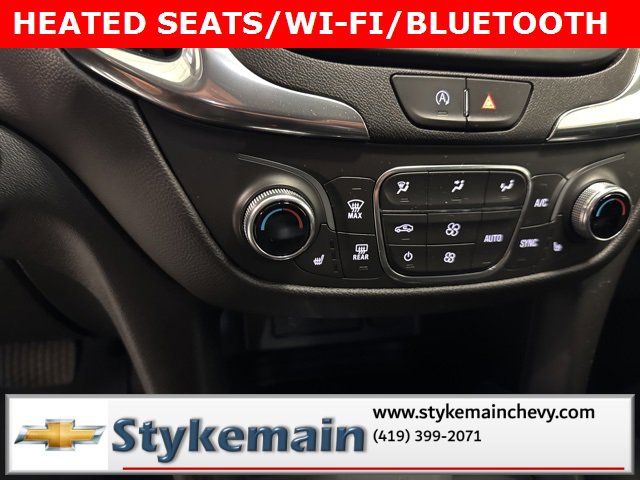 2023 Chevrolet Equinox LT photo 3