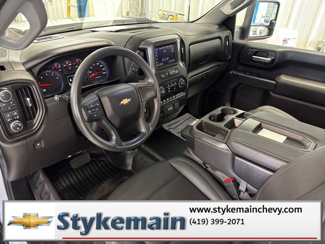 2024 Chevrolet Silverado 2500HD Work Truck photo 3