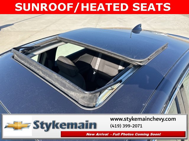 2022 Chevrolet Malibu 1LT photo 3