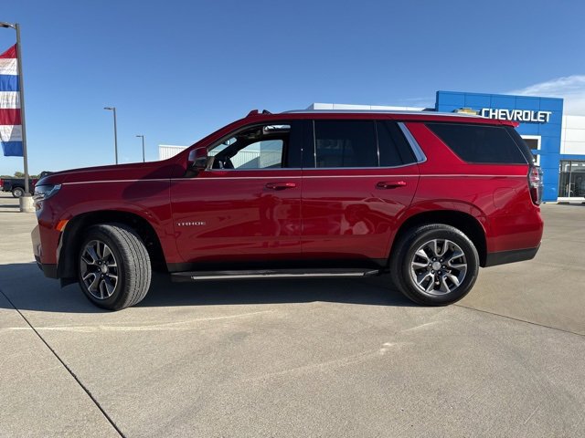 2021 Chevrolet Tahoe LT photo 2