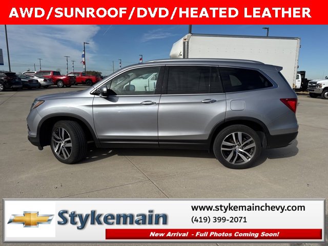 2016 Honda Pilot Elite photo 3