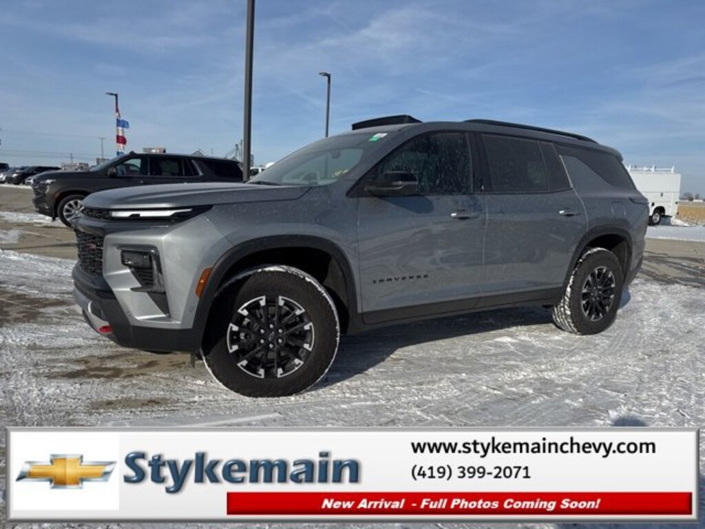 Used 2025 Chevrolet Traverse Z71 SUV