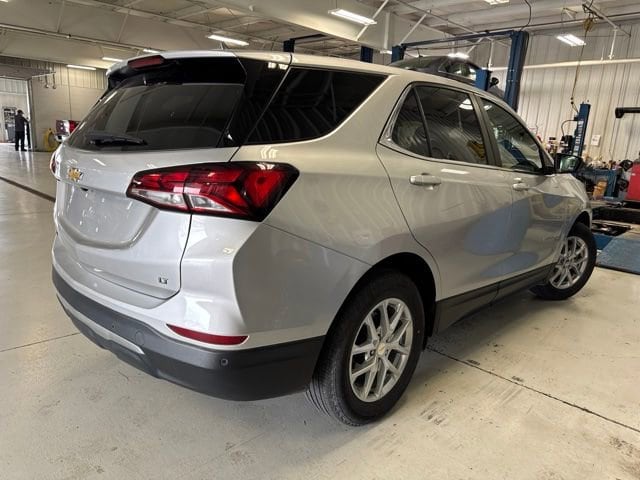 2022 Chevrolet Equinox LT - Photo 9