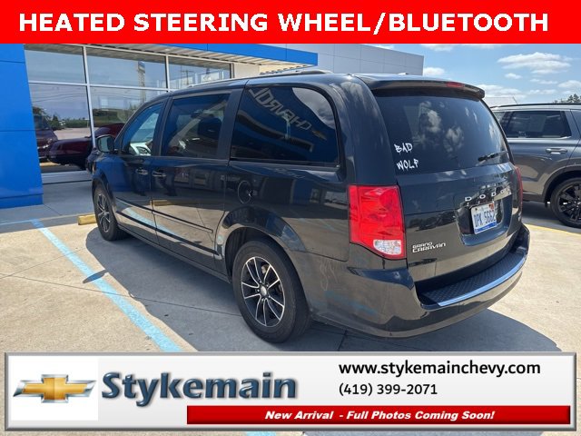 2017 Dodge Grand Caravan GT photo 2
