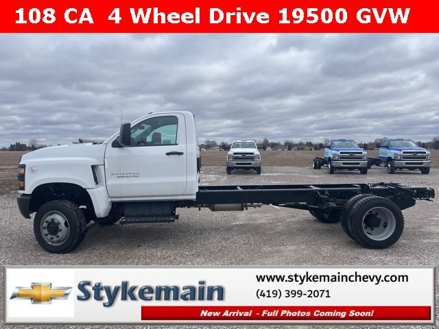 2023 Chevrolet Silverado 5500HD Work Truck photo 2