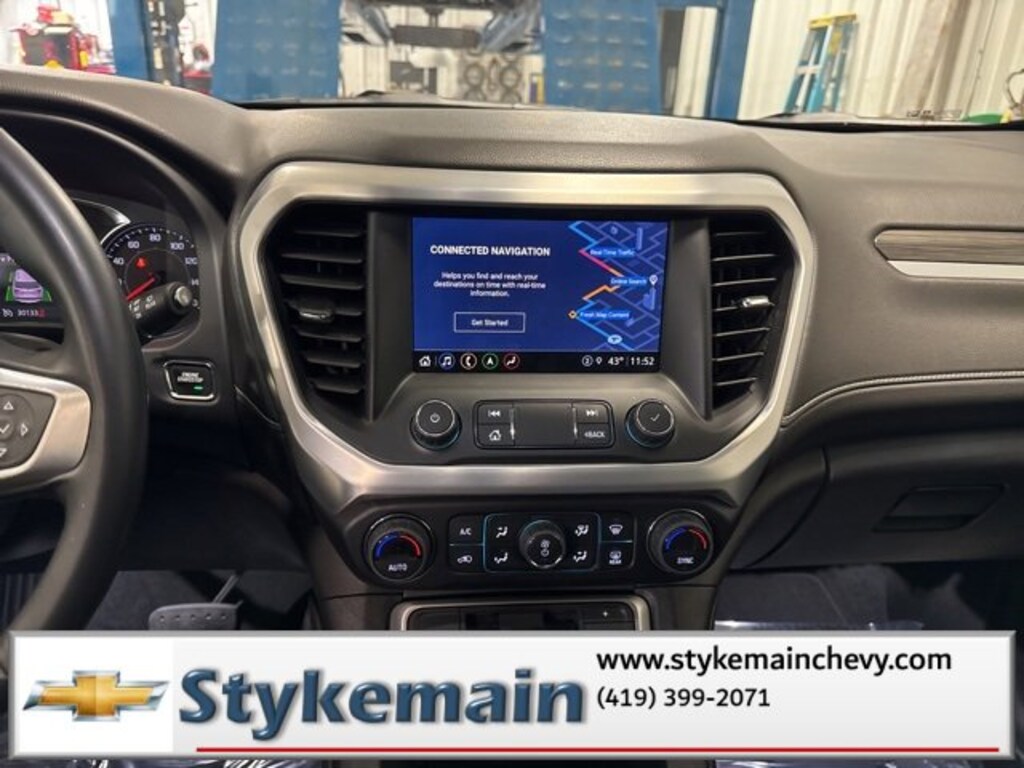 Used 2023 GMC Acadia SLT SUV