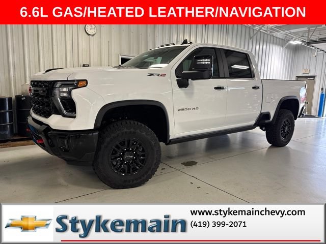 Summit White 2026 Chevrolet Silverado 2500HD Pickup Truck Four-Wheel Drive Automatic