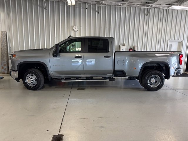 2026 Chevrolet Silverado 3500HD Work Truck photo 2