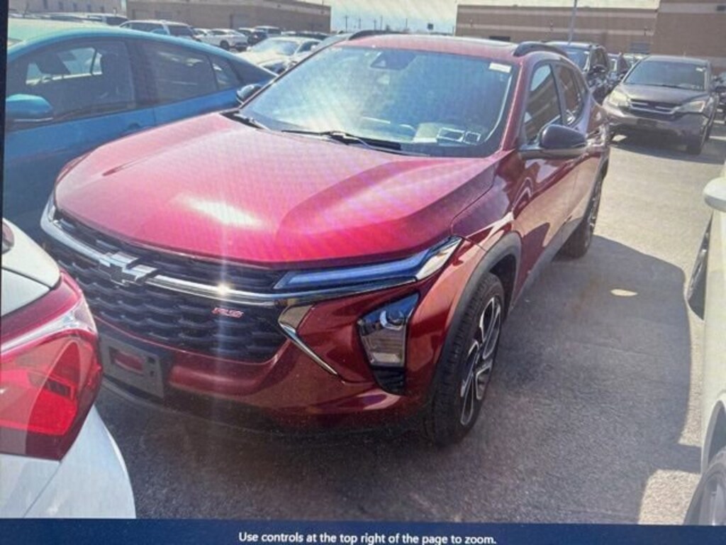 Used 2024 Chevrolet Trax 2RS SUV
