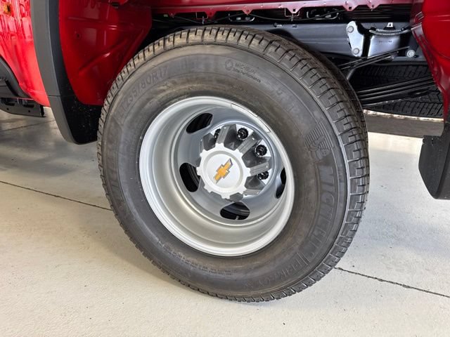 2026 Chevrolet Silverado 3500 HD Work Truck - Photo 9
