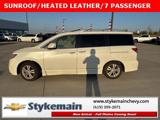 2012 Nissan Quest LE photo 2