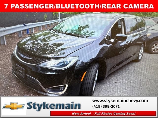 2018 Chrysler Pacifica Touring Plus's photo