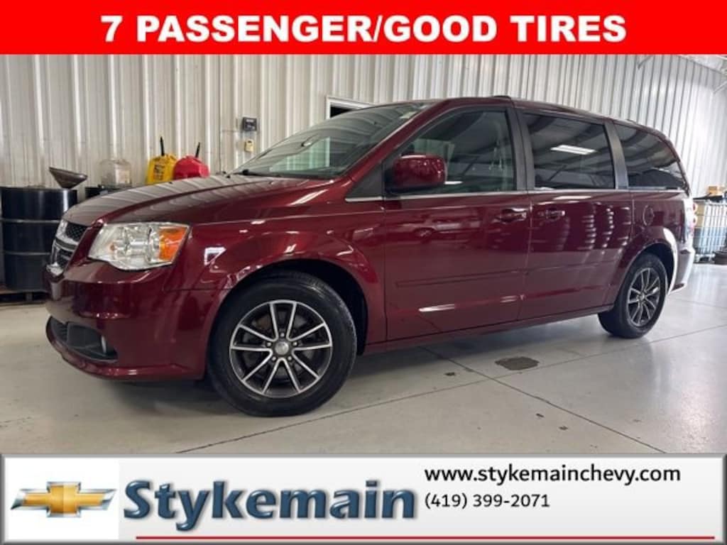 Used 2017 Dodge Grand Caravan SXT Van