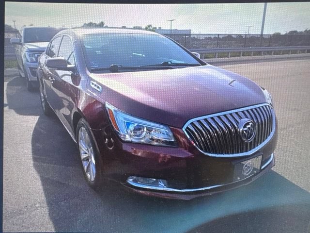 Used 2015 Buick LaCrosse Leather with VIN 1G4GB5G35FF135515 for sale in Paulding, OH