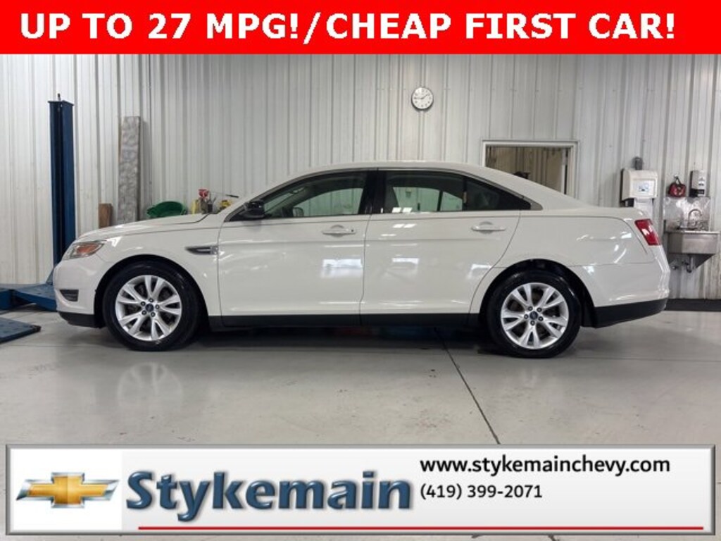 Used 2012 Ford Taurus SEL Sedan