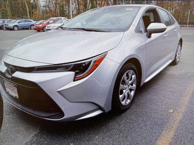 2024 Toyota Corolla LE photo 2