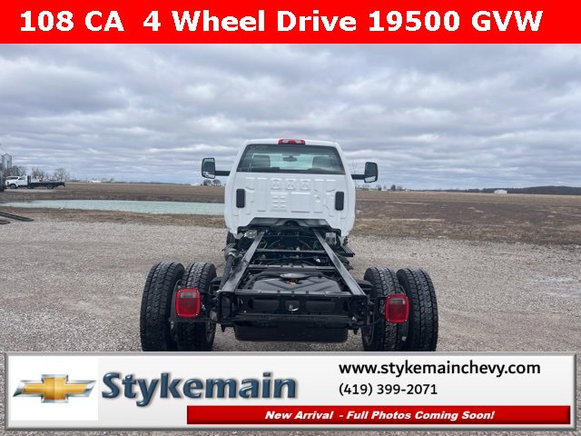 2023 Chevrolet Silverado 5500HD Work Truck photo 4