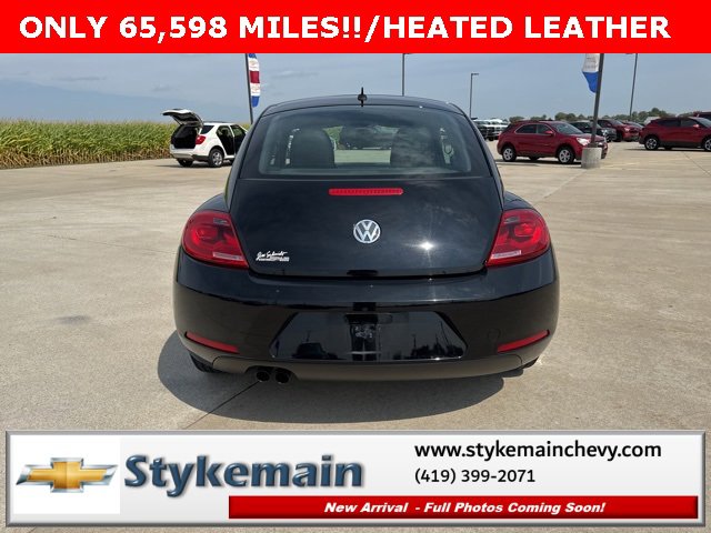 2012 Volkswagen Beetle 2.5L photo 2