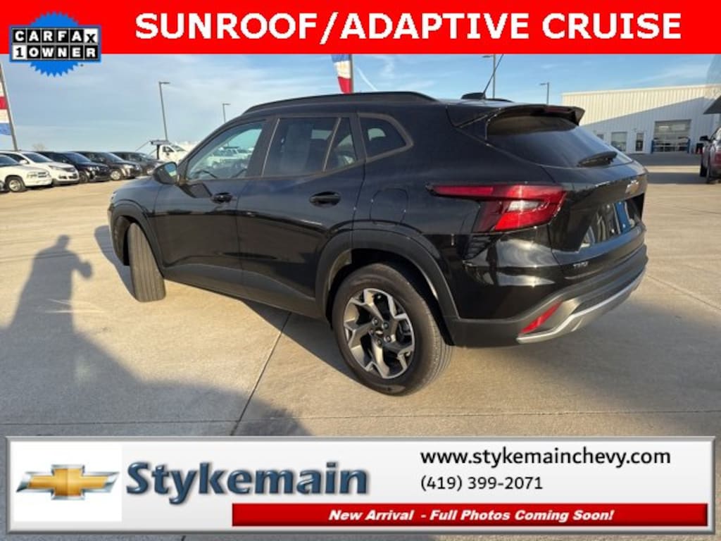 Used 2024 Chevrolet Trax LT SUV