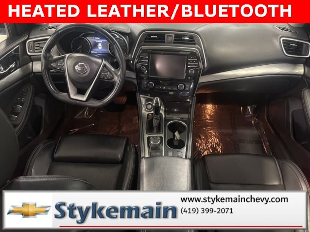 Used 2017 Nissan Maxima SV Sedan