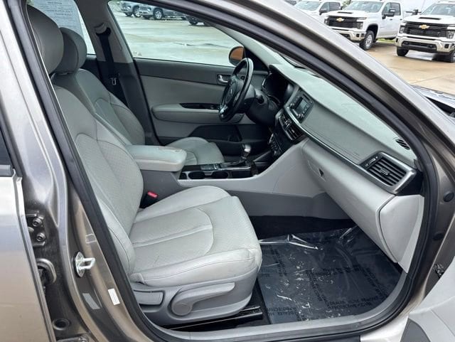 2016 Kia Optima EX - Photo 8