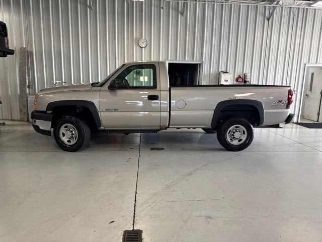 Used 2006 Chevrolet Silverado 2500HD Work with VIN 1GCHK24U36E117234 for sale in Paulding, OH